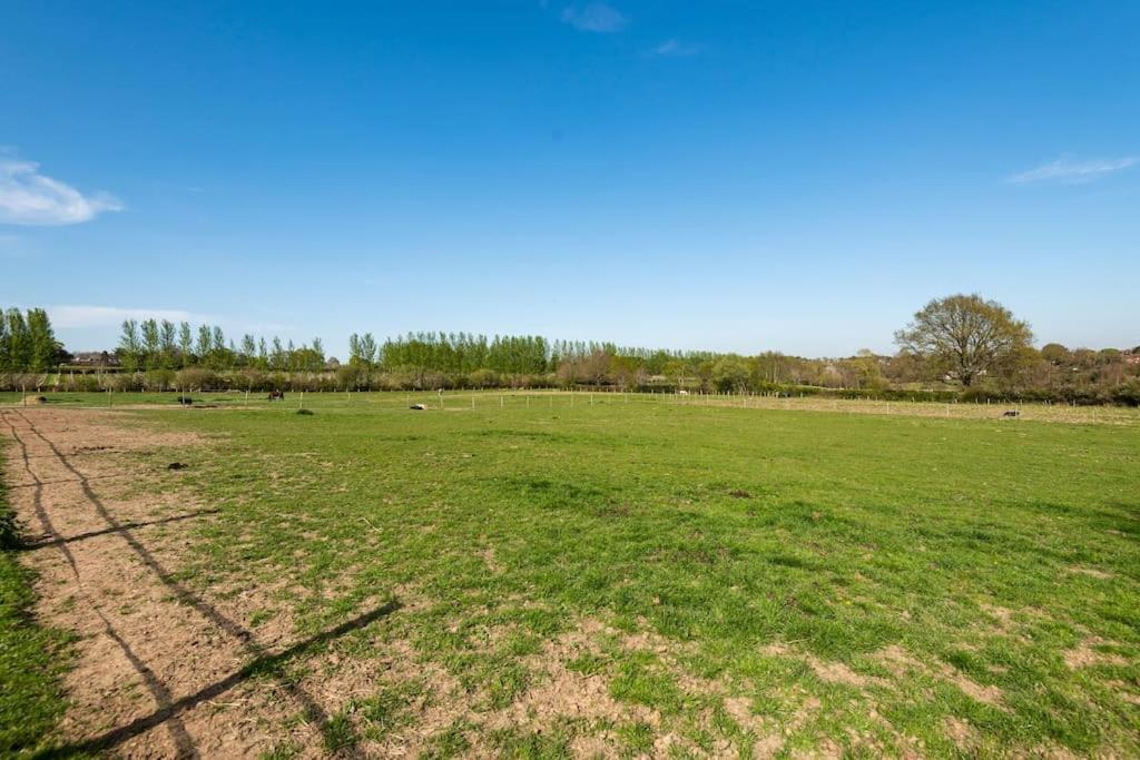 Secret & Secluded Sedlescombe Battle Exterior foto